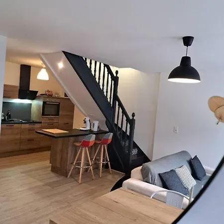 Duplex 147 아파트 *