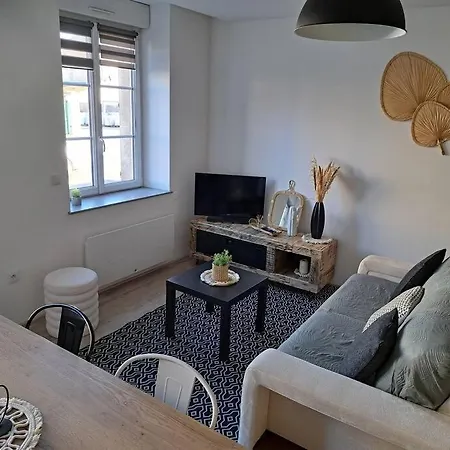 Duplex 147 아파트 *