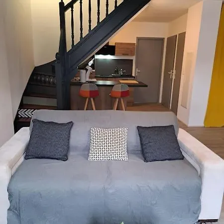 Duplex 147 아파트 *